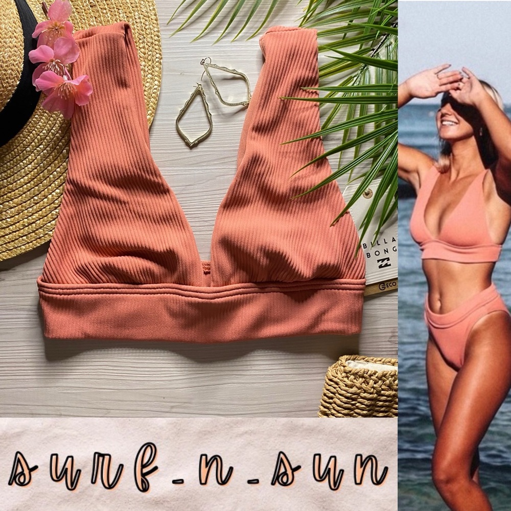 Billabong 🍍 Coral Pink Soft Textured Plunge Bikini Top - Picture 2 of 16